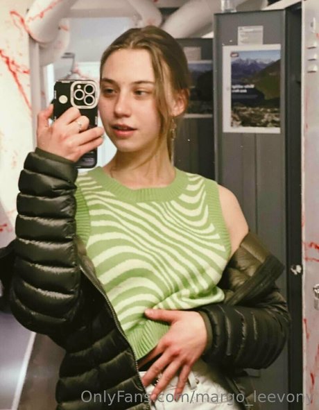 margo leevony pretty model picture