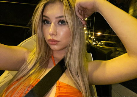 alexisfeather model hot galleries