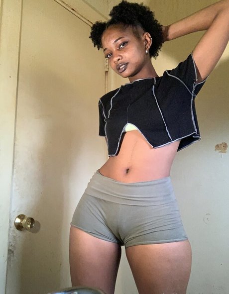 ciarasdailydelights pornographic model gallery