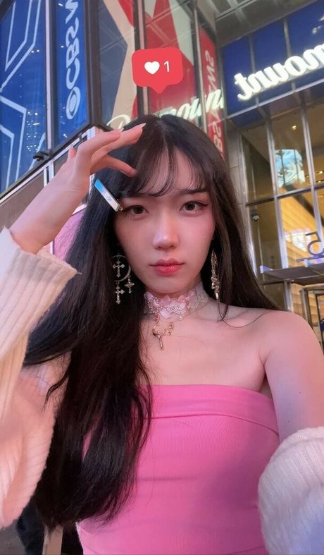 glihttr pornographic model gallery