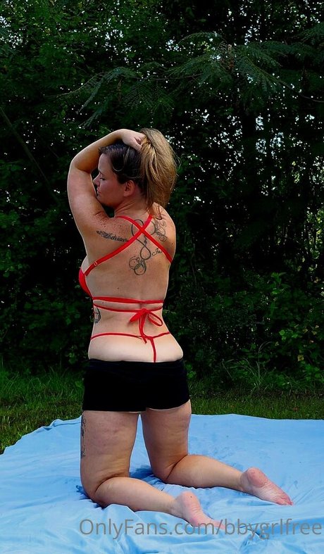 bbygrlfree model adult picture