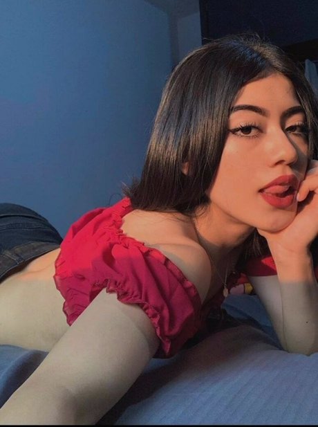 yessalbarrn star naked picture