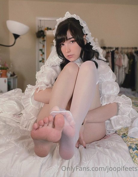 joopifeets star nude gallery