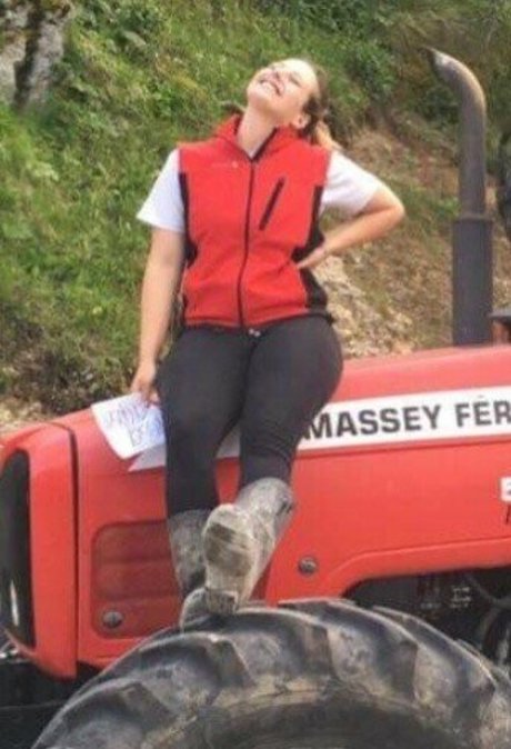 Pika Mikelj free actress picture