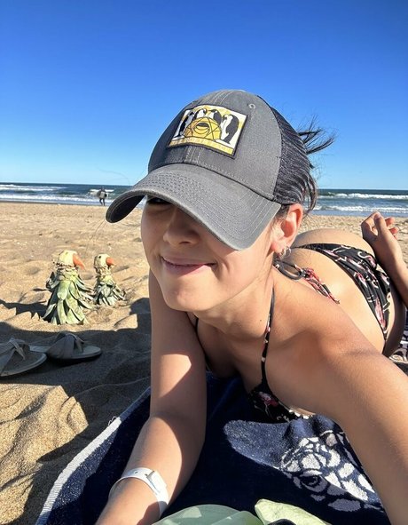 Ana Hikari beautiful pornstar image