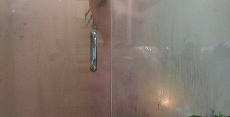 amiemmaadler model free image