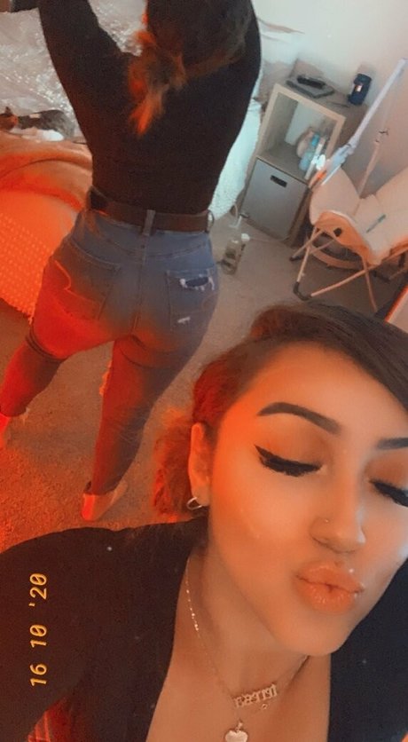 teresaforfree pretty model images