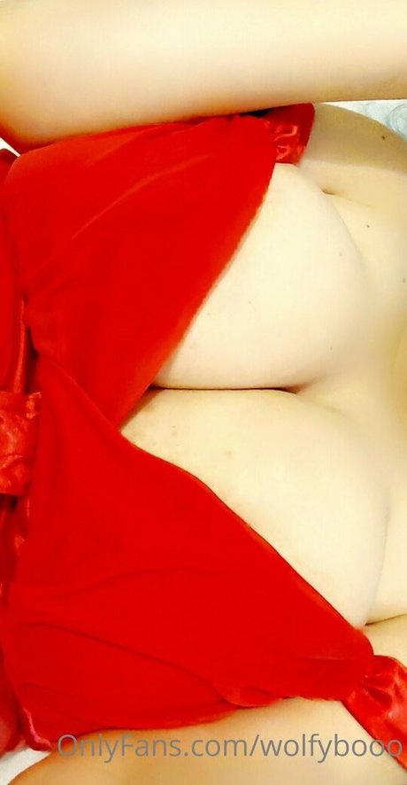 wolfybooo nice model photo