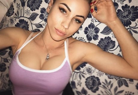 Gaelle Garcia Diaz model sexy img