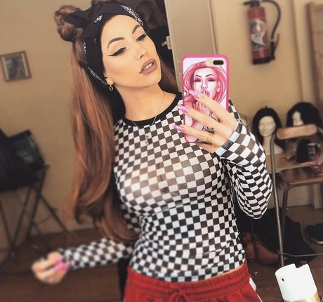 Gaelle Garcia Diaz hot star photos