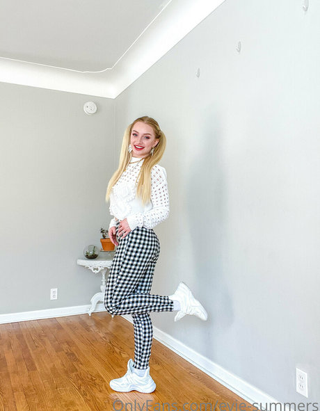 evie summers model sexy img