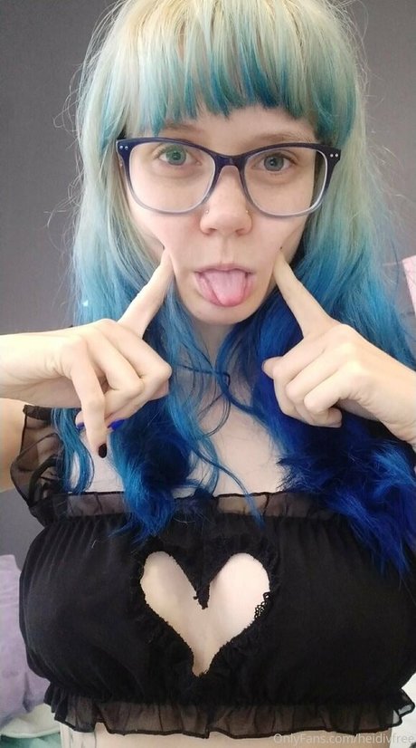 heidivfree sex model pics