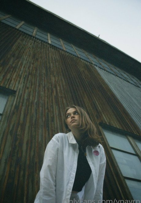 ynayrp beautiful actress picture