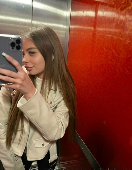 vladaberry model galleries