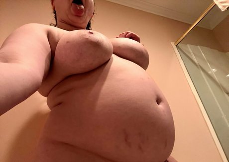 chubbyfattoy star sexy gallery