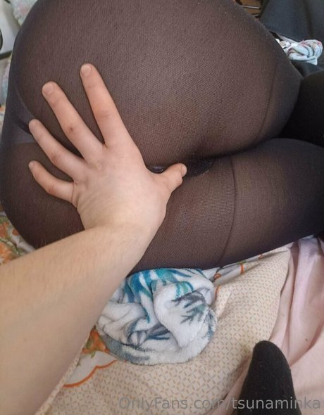 tsunaminka pornstar photo