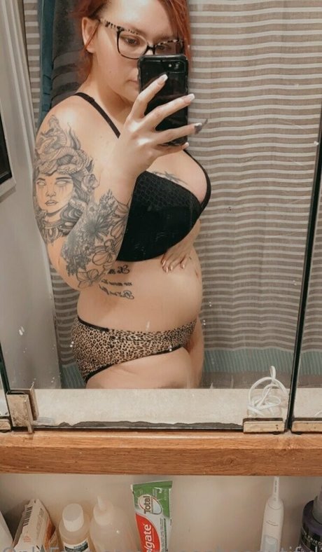 queenbeeautiful2021 beautiful pornstar img