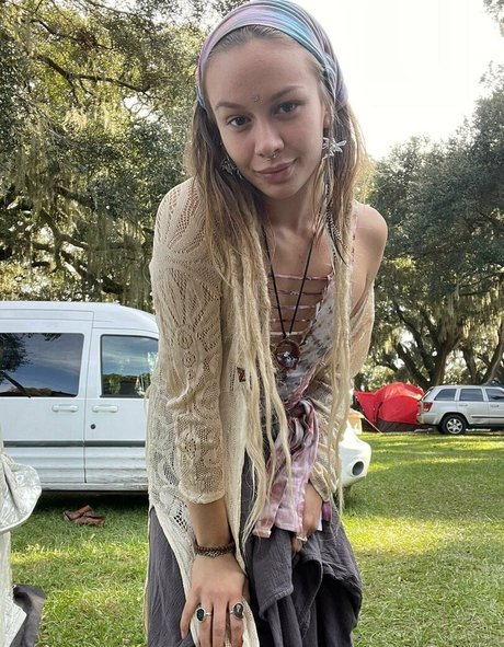 thatbellababy beautiful actress pic