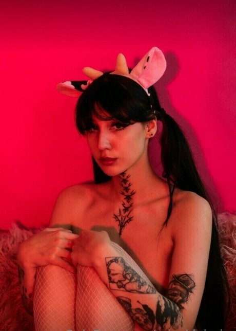 misakivirgin model beautiful galleries