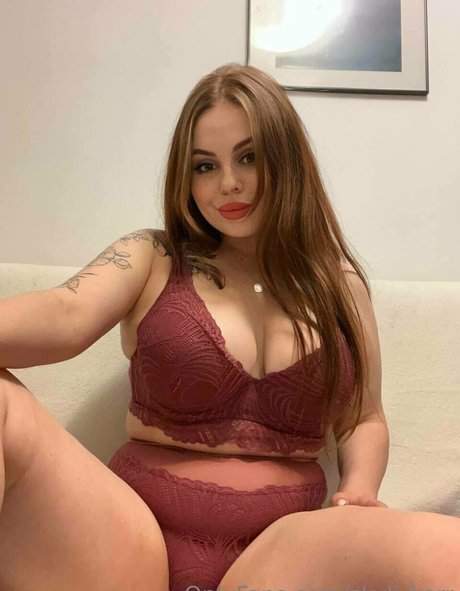 skyli kerr nice model gallery