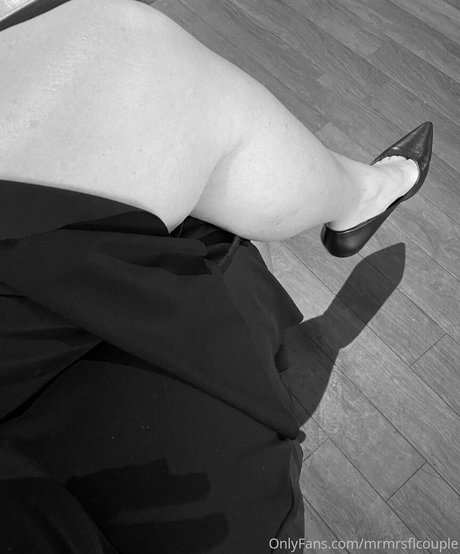 swingerellefree sex actress gallery