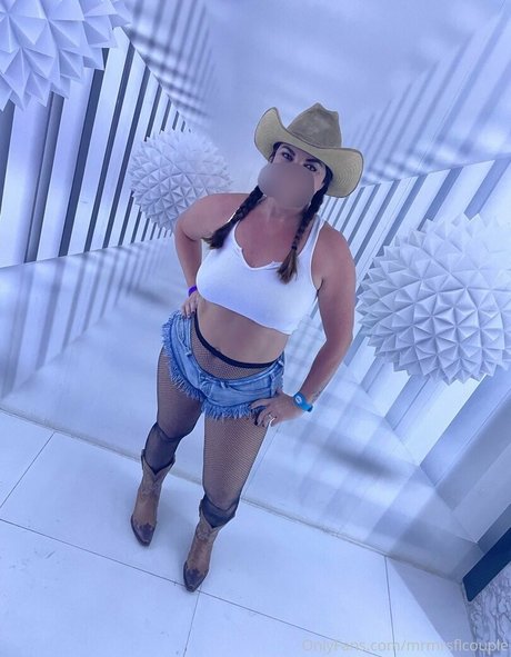 swingerellefree hd actress picture