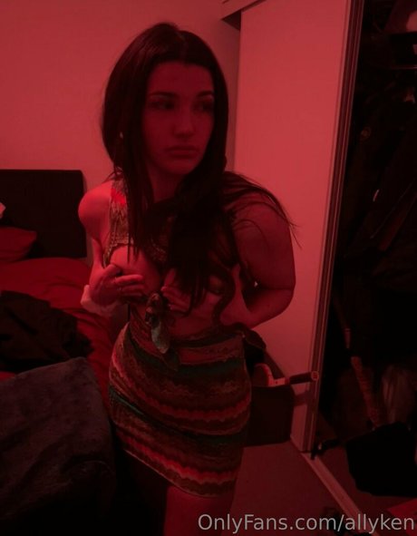 allyken hot model pics