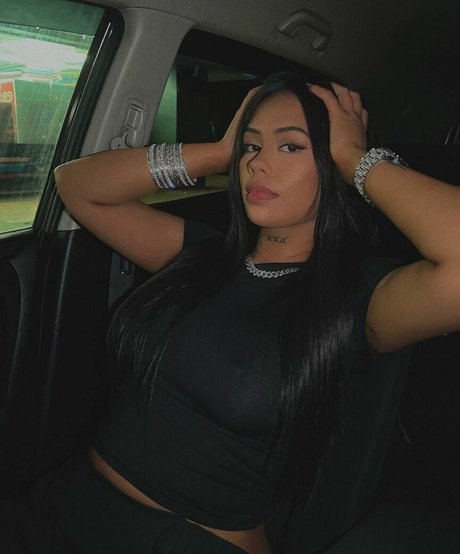 vaynenz model free pictures