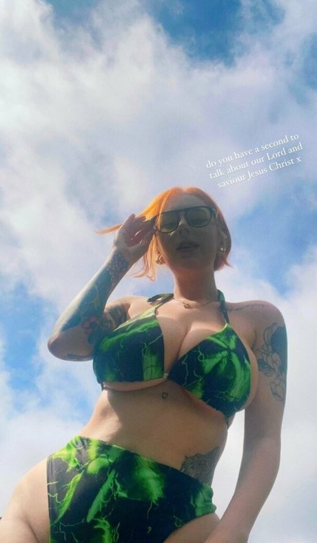 Hollie Rutter pornstar nice archive