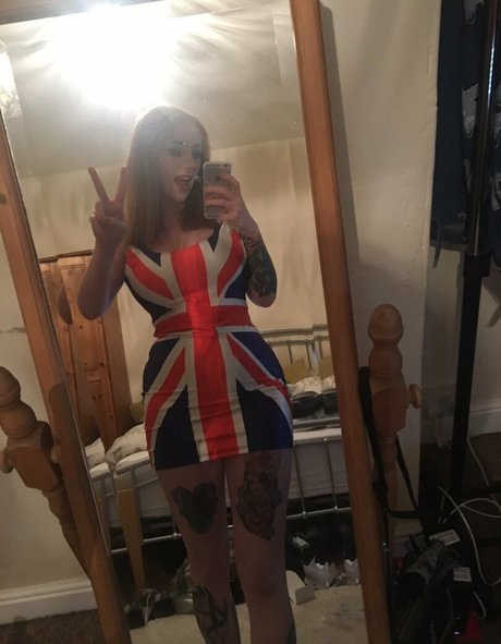 Hollie Rutter top star gallery