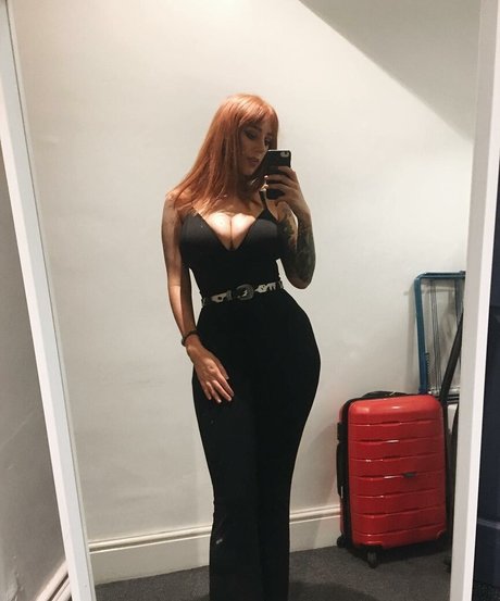 Hollie Rutter art pornstar archive