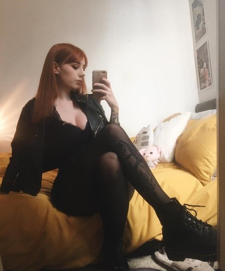 Hollie Rutter pornstar free pics