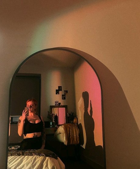 Hollie Rutter pornstar erotic archive