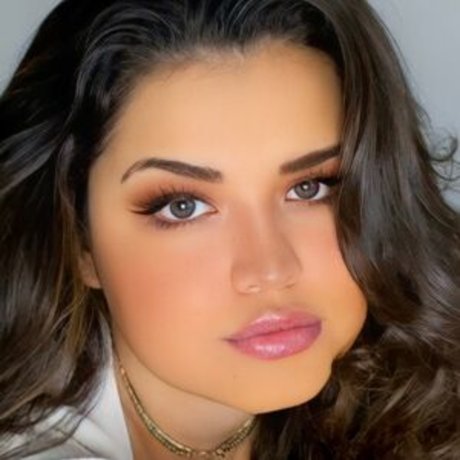 laila gomez beautiful actress pics