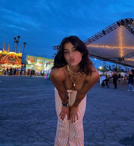 Sara Saffari perfect actress galleries