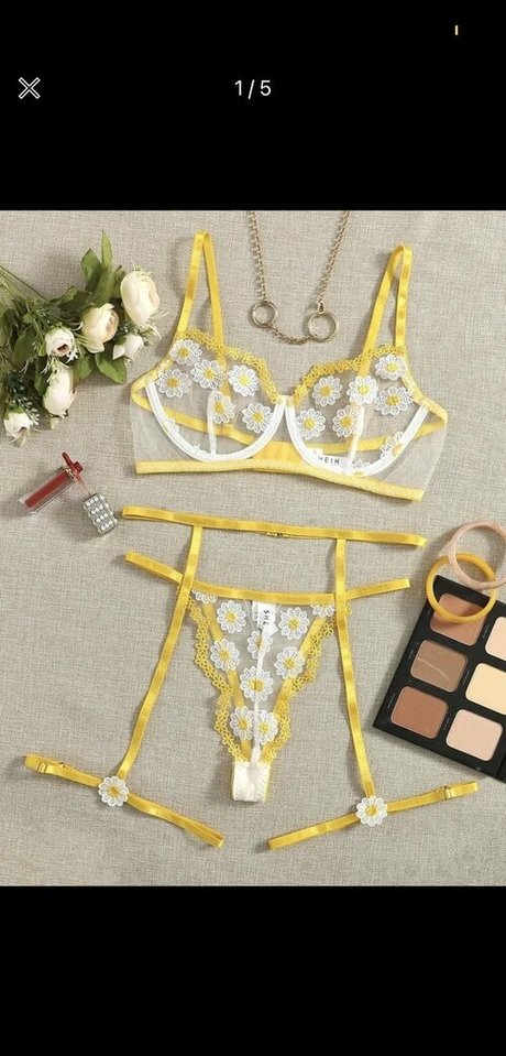 torchofdefiance art actress pic