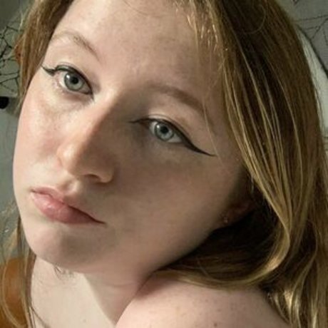 Haileeybear model hd photos