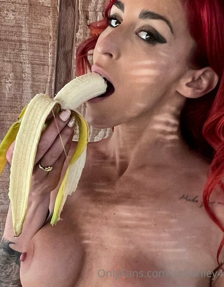 sofiariley4 nudes model galleries