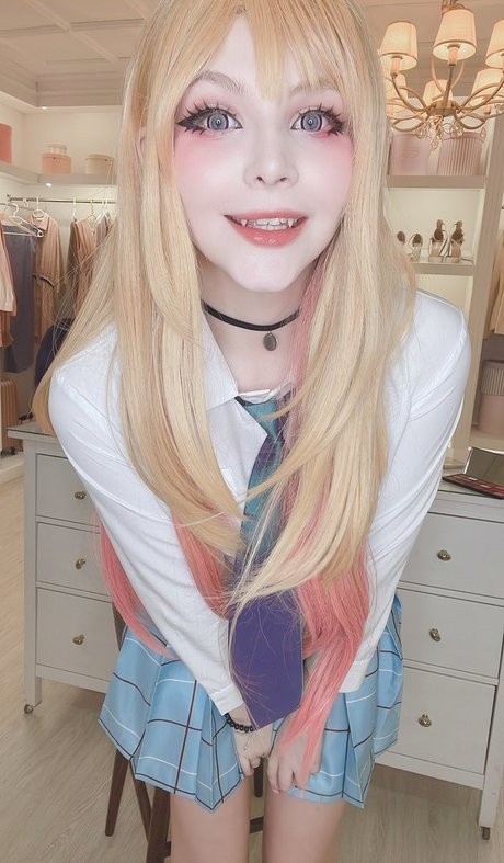 Tsuki Desu art model archive