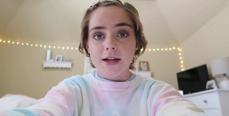 Lauren Mae naked pornstar galleries