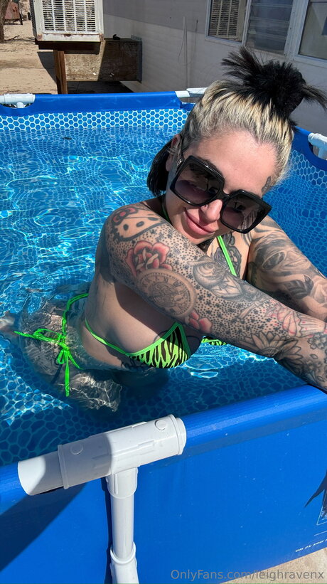 leighravenx model nudes pic