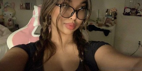 lovesicksavii nudes pornstar img