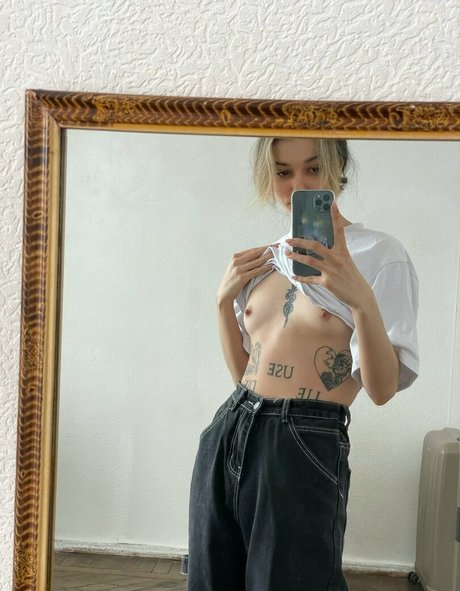 Coconeyx pretty model images