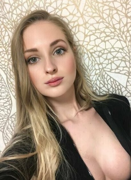 arinamuslim model hot picture