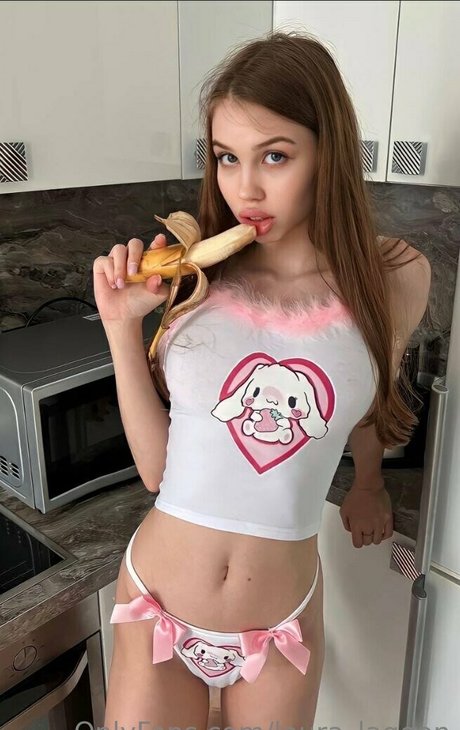 laura lagoon nudes actress archive