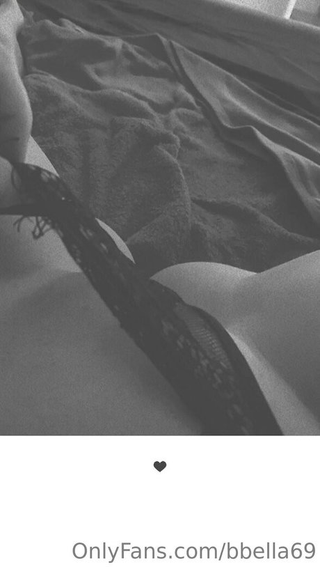 bbella69 nude model photo