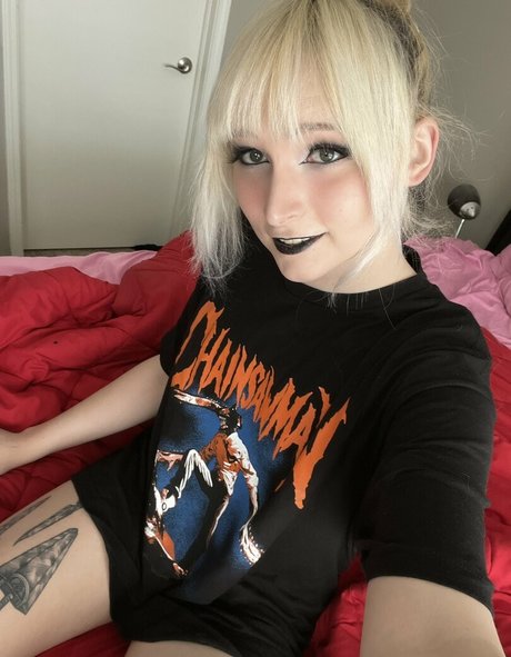 RoseWaltzEX star erotic picture