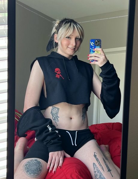 RoseWaltzEX beautiful model pics