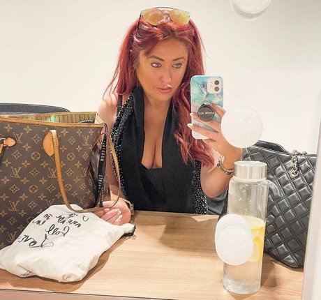 SoCal Val beautiful model archive