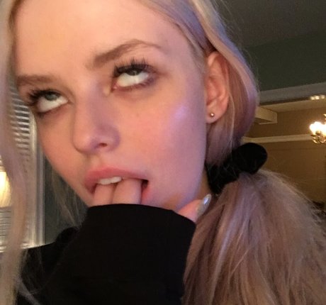 Fauxre exclusive pornstar pics